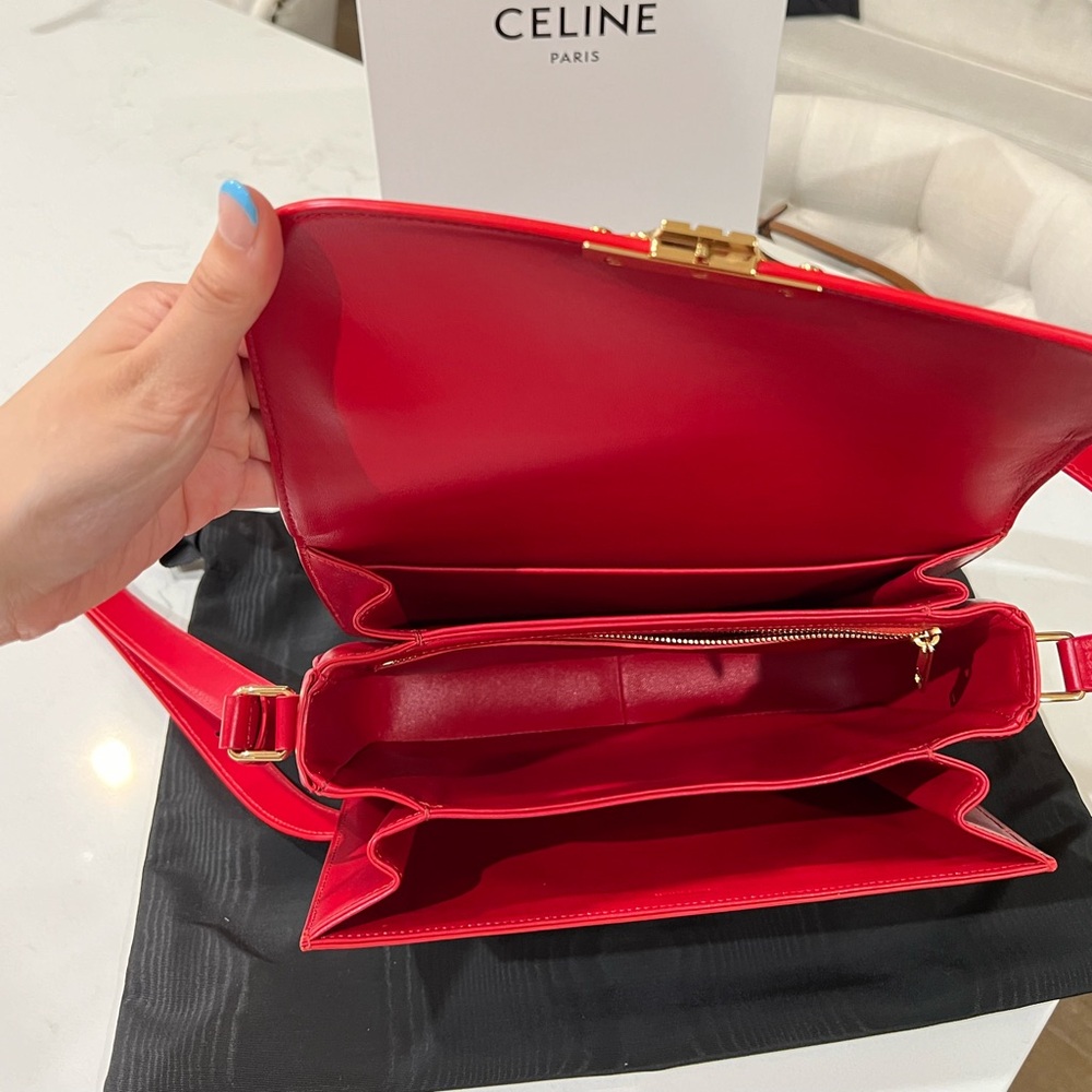 Celine LARGE TRIOMPHE BAG IN SHINY CALFSKIN
RED - Picture 8 of 12